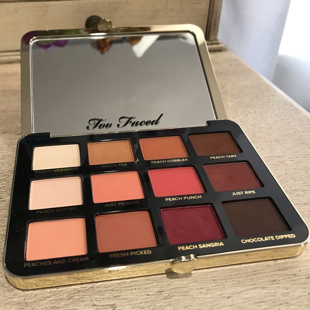 Too Faced Peachy Mattes Palette